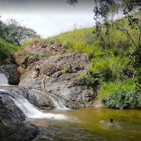 Finca Villa Chalet Del Rio Cali Farm Villa Chalet Cali River Екстериор снимка