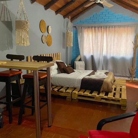 Finca Villa Chalet Del Rio Cali Farm Villa Chalet Cali River Екстериор снимка