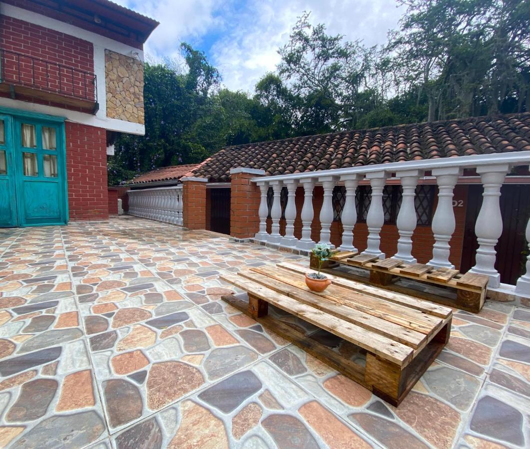 Finca Villa Chalet Del Rio Cali Farm Villa Chalet Cali River Екстериор снимка