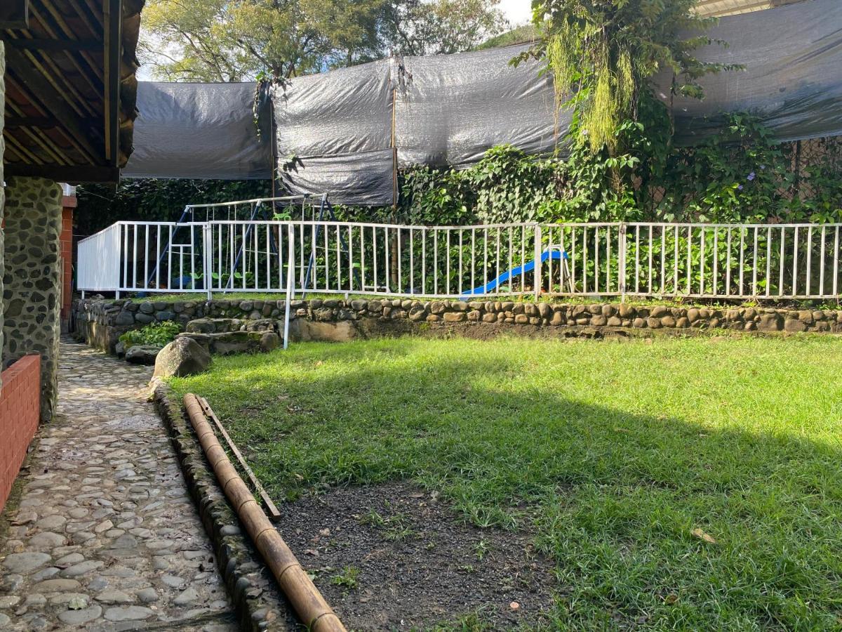 Finca Villa Chalet Del Rio Cali Farm Villa Chalet Cali River Екстериор снимка