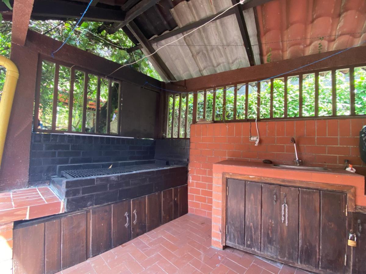 Finca Villa Chalet Del Rio Cali Farm Villa Chalet Cali River Екстериор снимка
