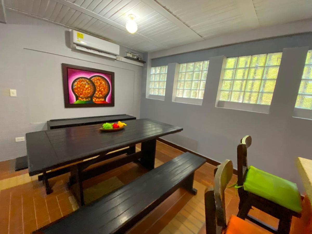 Finca Villa Chalet Del Rio Cali Farm Villa Chalet Cali River Екстериор снимка