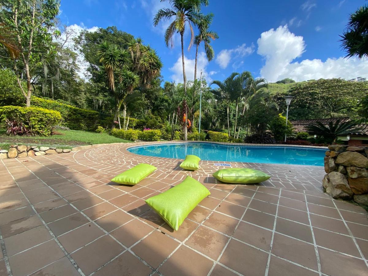 Finca Villa Chalet Del Rio Cali Farm Villa Chalet Cali River Екстериор снимка